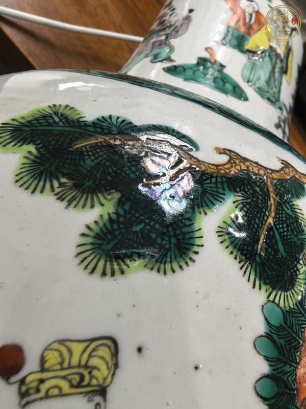 古玩陶瓷人物紋五彩瓶真品鑒賞圖