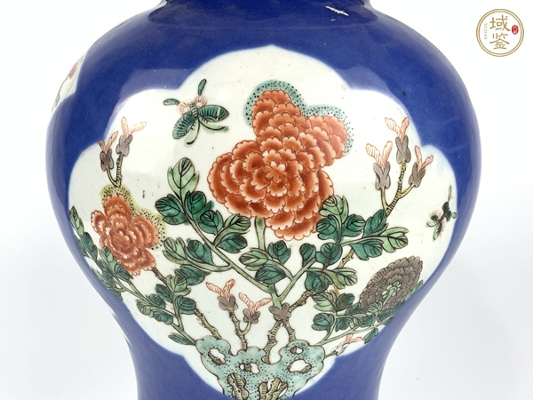 古玩陶瓷晚清期·灑藍(lán)開(kāi)窗五彩花卉紋將軍罐真品鑒賞圖