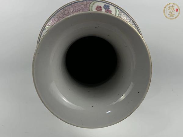 古玩陶瓷晚清期·粉彩八仙人物紋棒槌瓶真品鑒賞圖