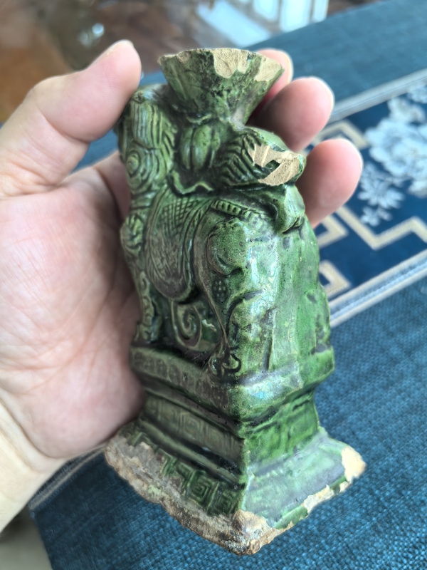 古玩陶瓷清代·綠釉獅子造型燭臺拍賣，當(dāng)前價格886元