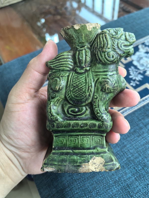 古玩陶瓷清代·綠釉獅子造型燭臺拍賣，當(dāng)前價格886元