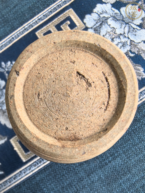 古玩陶瓷窯變黑釉撇口瓶真品鑒賞圖