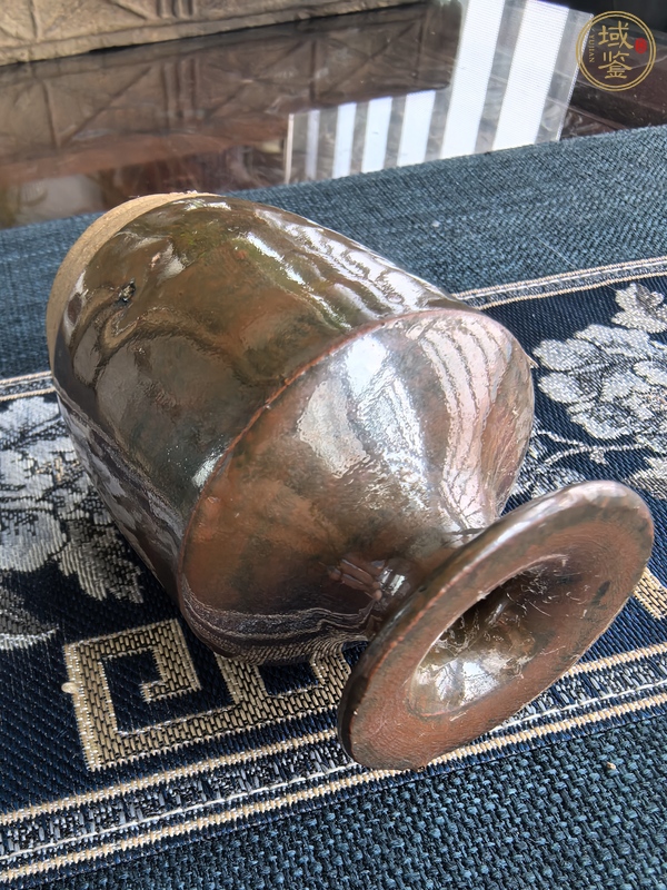 古玩陶瓷窯變黑釉撇口瓶真品鑒賞圖