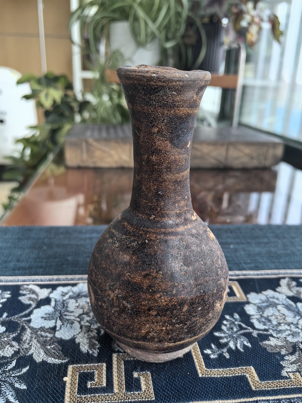 古玩陶瓷宋代·吉州窯褐釉撇口瓶拍賣,當(dāng)前價(jià)格2300元