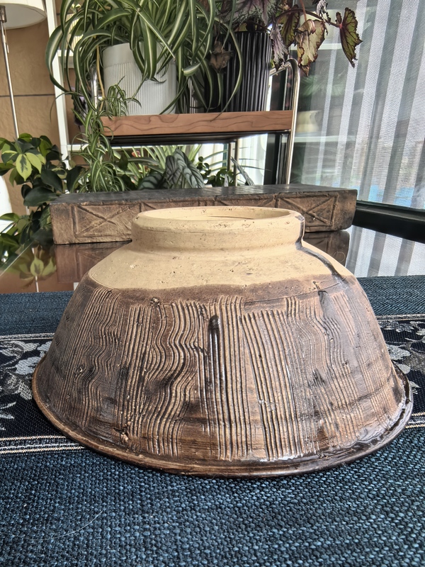 古玩陶瓷元末明初·黑釉刻線條紋碗拍賣，當(dāng)前價格3200元