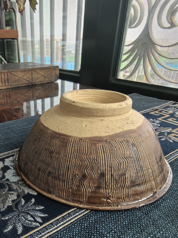 古玩陶瓷元末明初·黑釉刻線條紋碗拍賣，當(dāng)前價格3200元