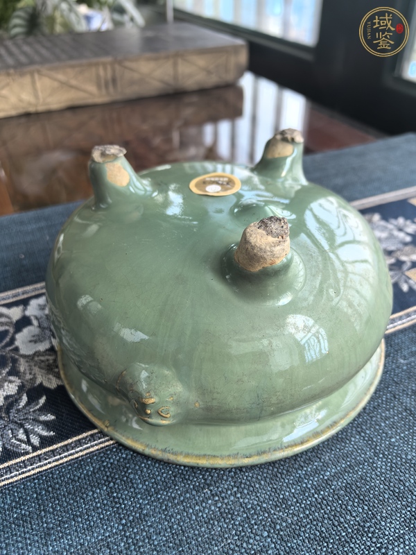 古玩陶瓷綠釉獅耳爐真品鑒賞圖