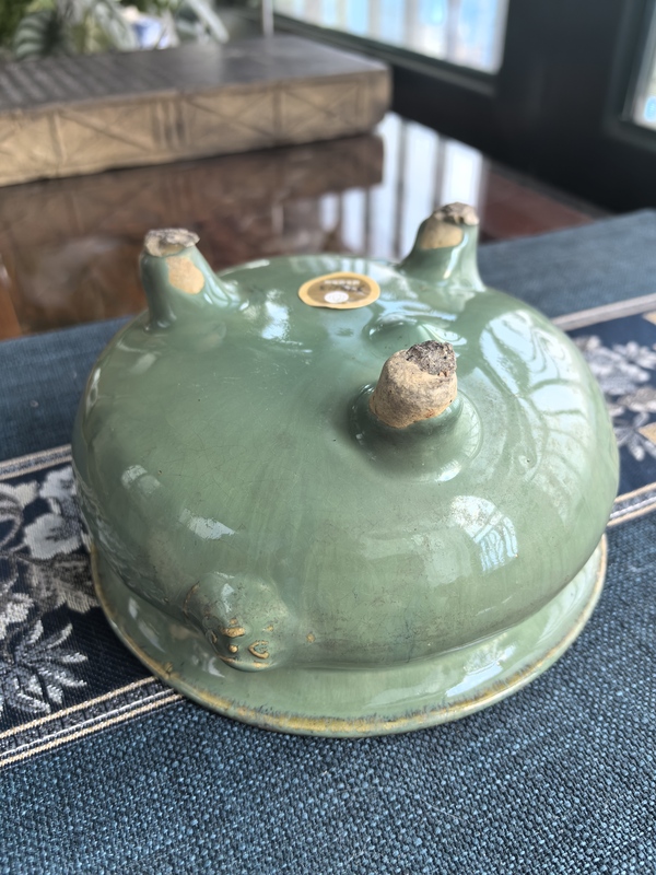 古玩陶瓷清中晚期·綠釉雙鋪首三足香爐拍賣,當(dāng)前價(jià)格6500元