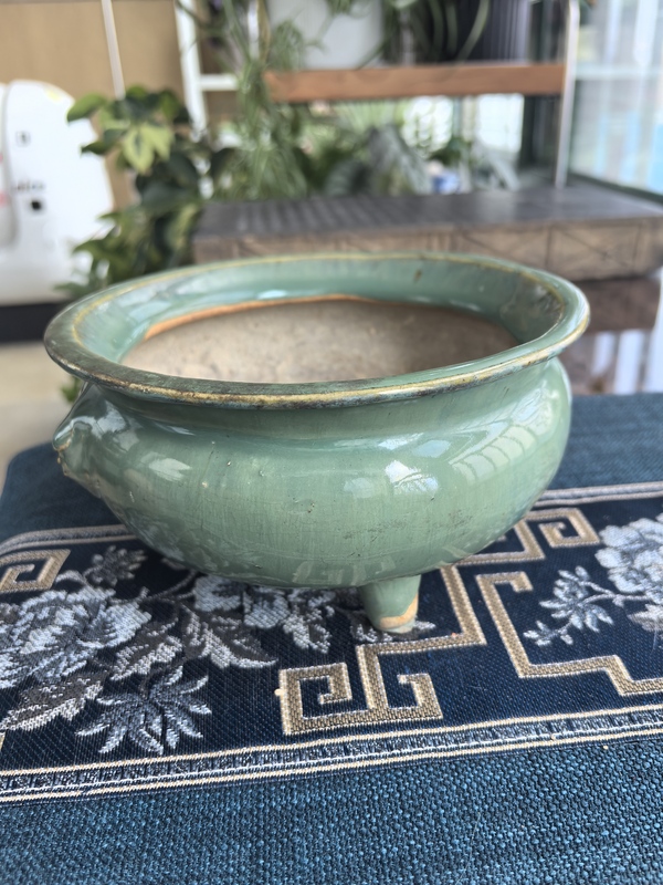 古玩陶瓷清中晚期·綠釉雙鋪首三足香爐拍賣,當(dāng)前價(jià)格6500元