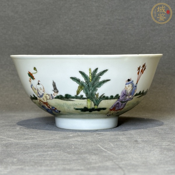 古玩陶瓷嬰戲紋粉彩碗真品鑒賞圖