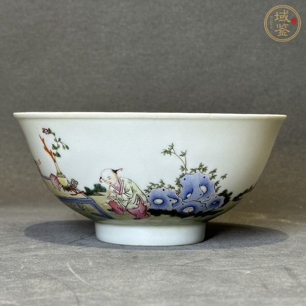 古玩陶瓷嬰戲紋粉彩碗真品鑒賞圖