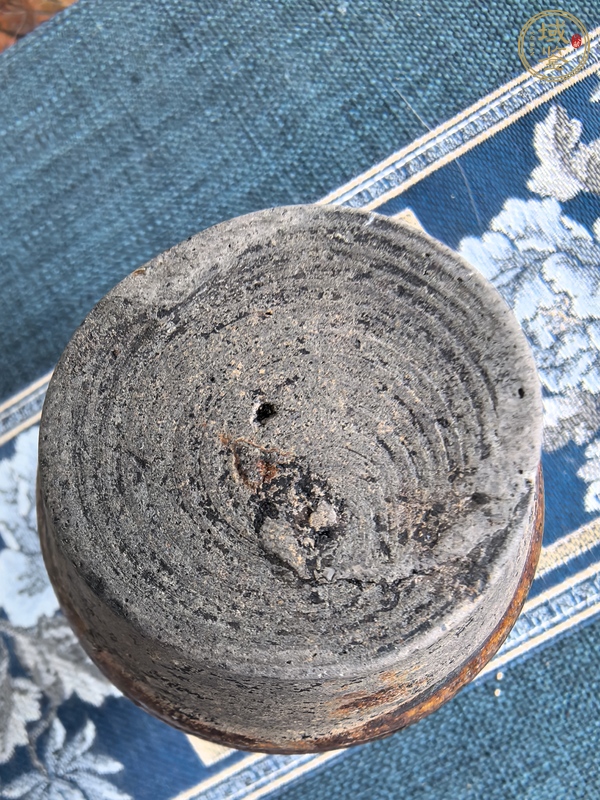 古玩陶瓷褐釉撇口瓶真品鑒賞圖