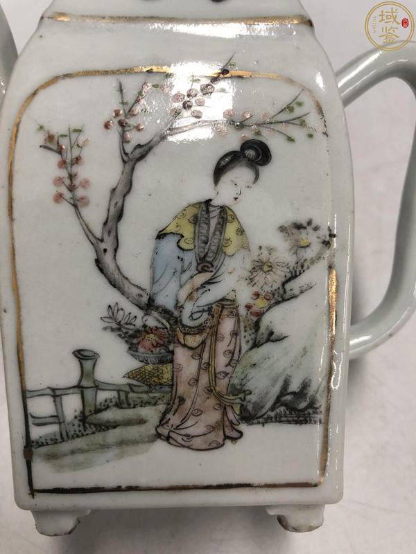 古玩陶瓷民國粉彩桃花侍女方壺拍賣,當前價格1180元
