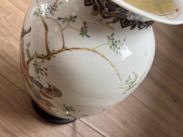 古玩陶瓷花鳥紋粉彩瓶真品鑒賞圖