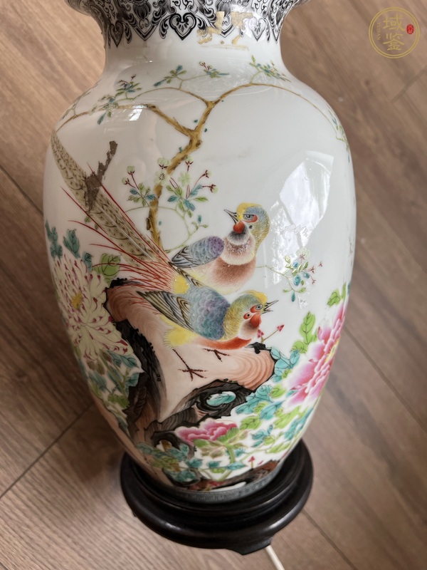 古玩陶瓷花鳥紋粉彩瓶真品鑒賞圖