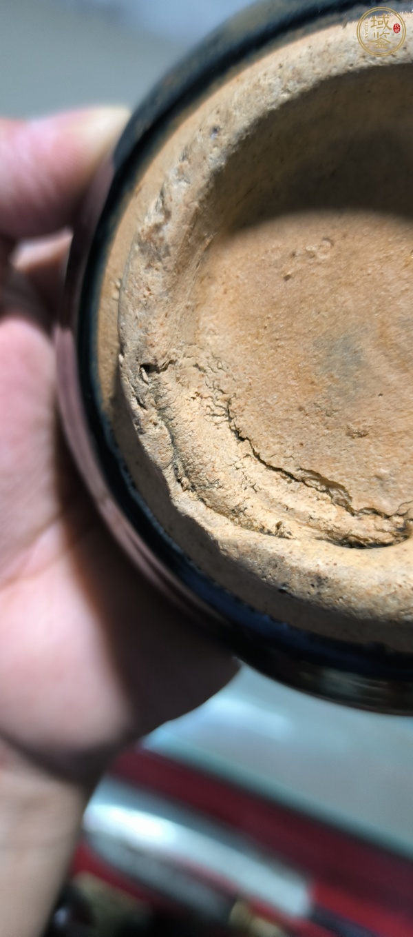 古玩陶瓷窯變黑釉茶碗真品鑒賞圖