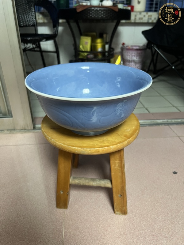 古玩陶瓷民國 天藍(lán)釉暗刻大碗真品鑒賞圖
