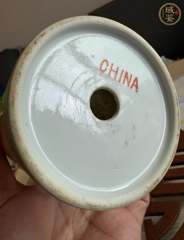 古玩陶瓷粉彩花卉紋觀音瓶真品鑒賞圖