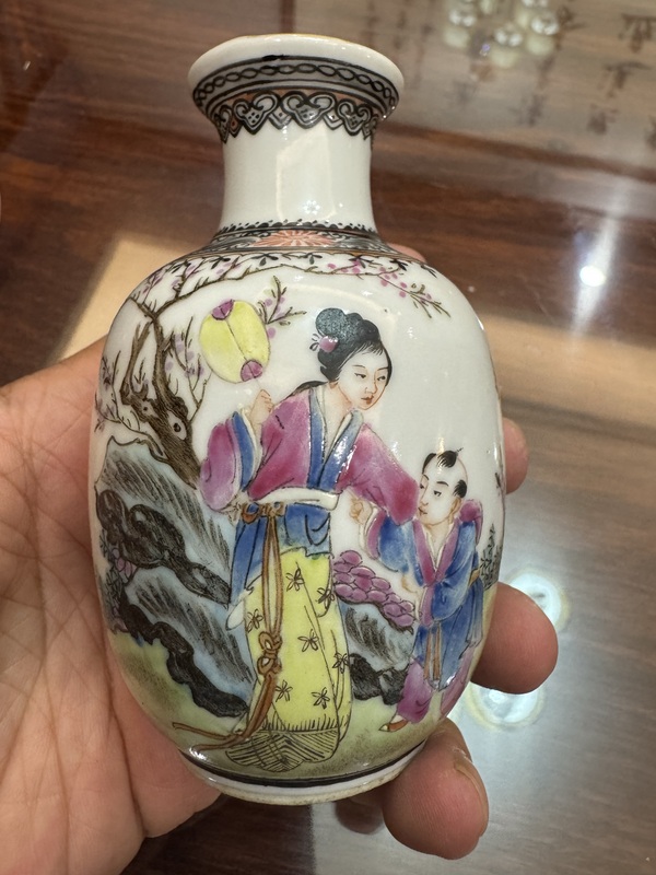 古玩陶瓷三娘教子圖粉彩瓶拍賣，當前價格16888元