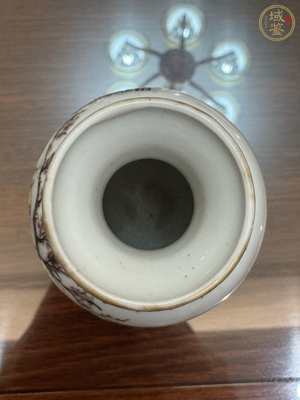 古玩陶瓷三娘教子圖粉彩瓶真品鑒賞圖