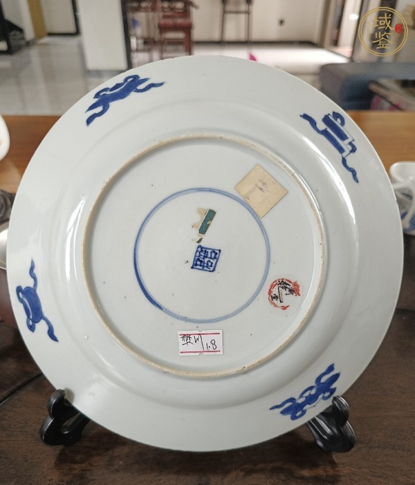 古玩陶瓷青花纏枝蓮紋盤真品鑒賞圖