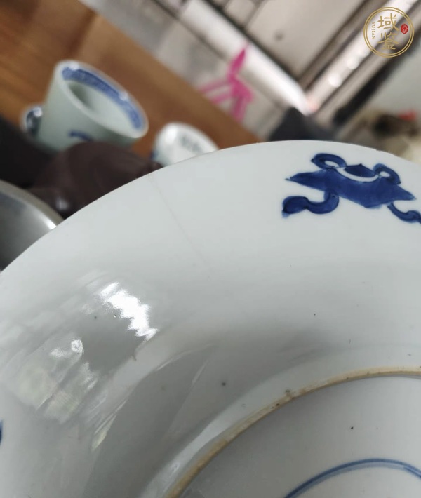 古玩陶瓷青花纏枝蓮紋盤真品鑒賞圖
