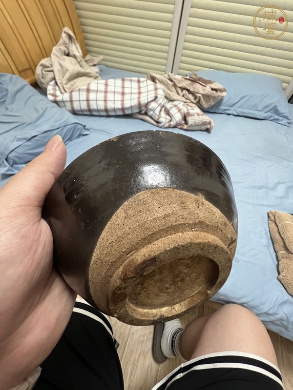 古玩陶瓷澀圈圈足疊燒工藝黑釉碗真品鑒賞圖