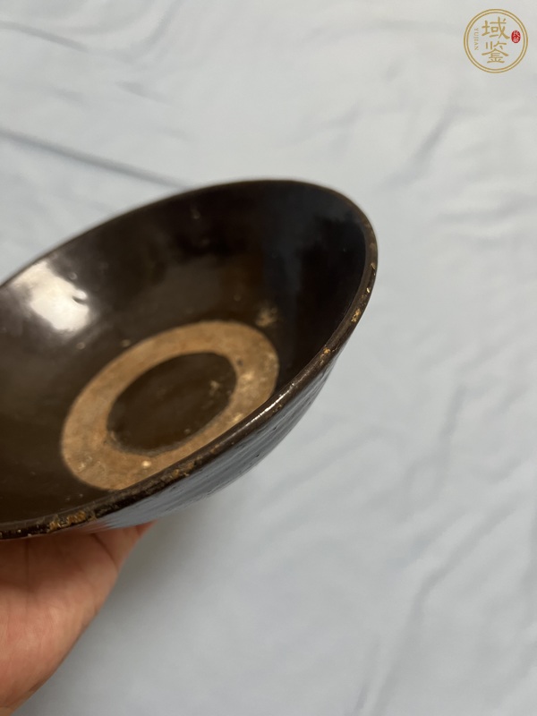古玩陶瓷澀圈圈足疊燒工藝黑釉碗真品鑒賞圖