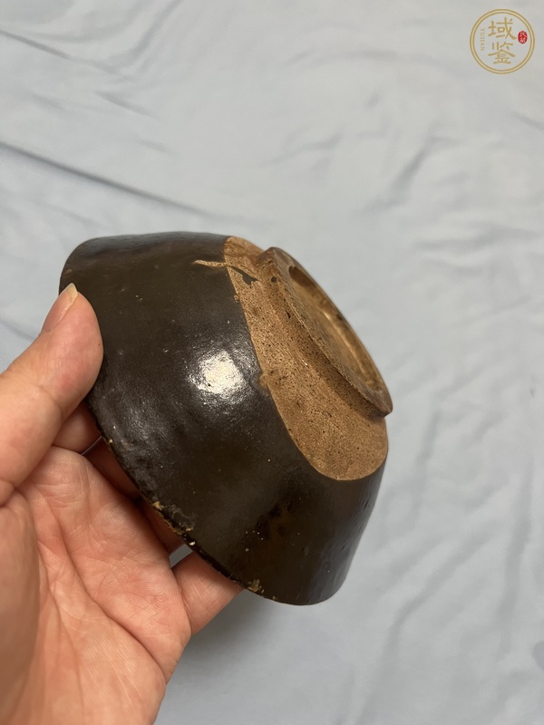 古玩陶瓷澀圈圈足疊燒工藝黑釉碗真品鑒賞圖