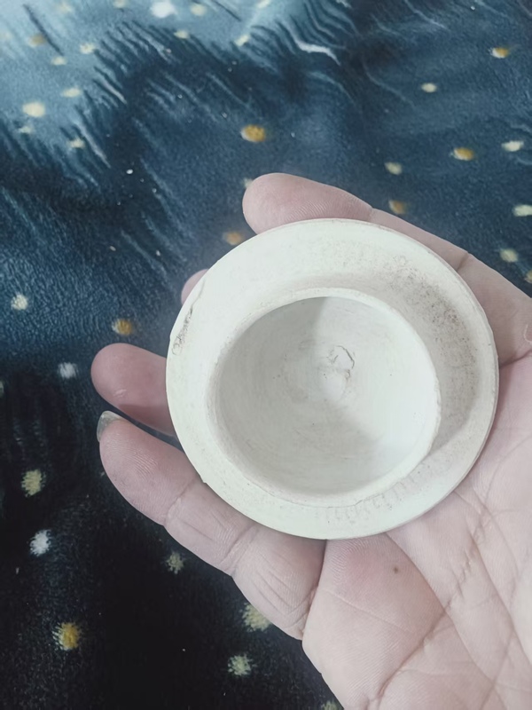 古玩陶瓷堆塑瓶拍賣，當(dāng)前價(jià)格520000元