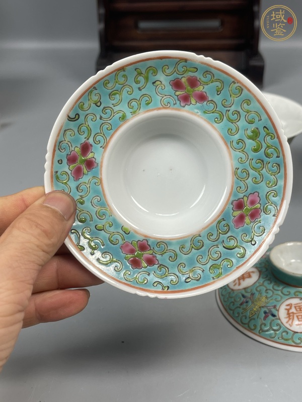 古玩陶瓷松石綠粉彩萬壽無疆蓋碗真品鑒賞圖
