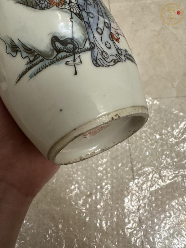 古玩陶瓷油粉彩人物故事紋撇口瓶真品鑒賞圖