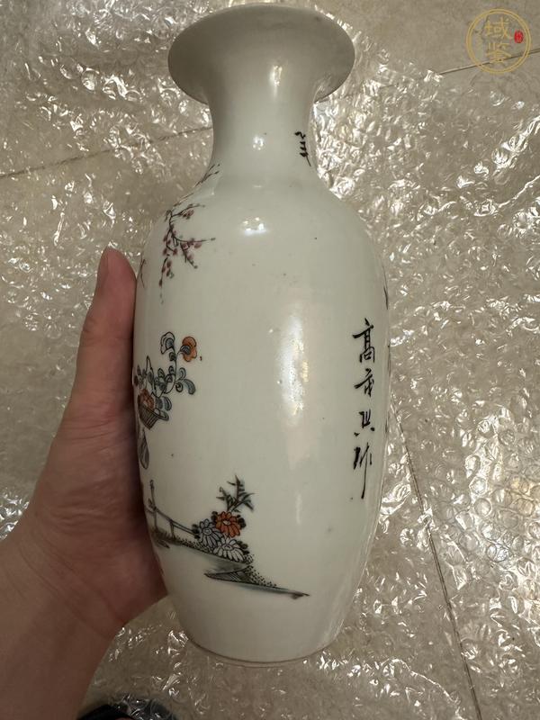 古玩陶瓷油粉彩人物故事紋撇口瓶真品鑒賞圖