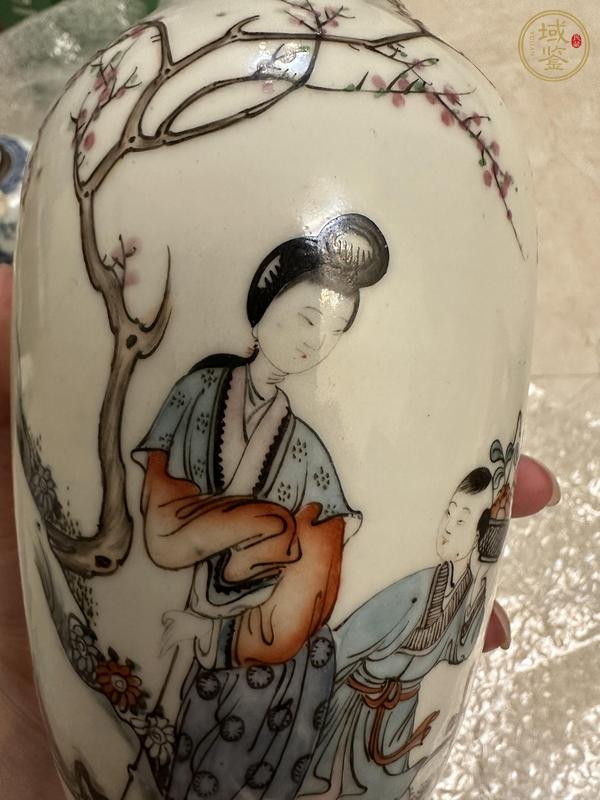 古玩陶瓷油粉彩人物故事紋撇口瓶真品鑒賞圖