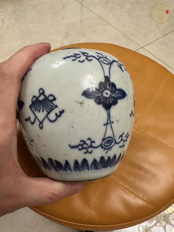 古玩陶瓷青花花間八寶紋罐真品鑒賞圖