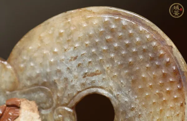 古玩玉器做舊仿戰(zhàn)國“s”形龍佩真品鑒賞圖