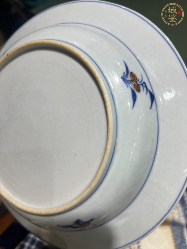 古玩陶瓷花卉紋盤真品鑒賞圖