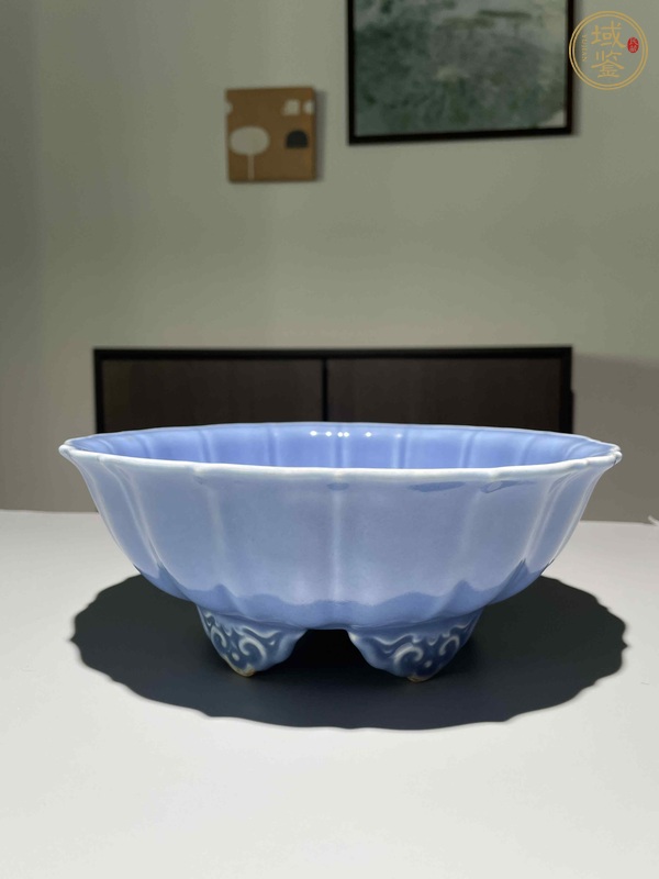 古玩陶瓷天藍(lán)釉花口洗真品鑒賞圖