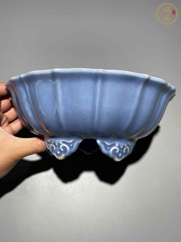 古玩陶瓷天藍(lán)釉花口洗真品鑒賞圖