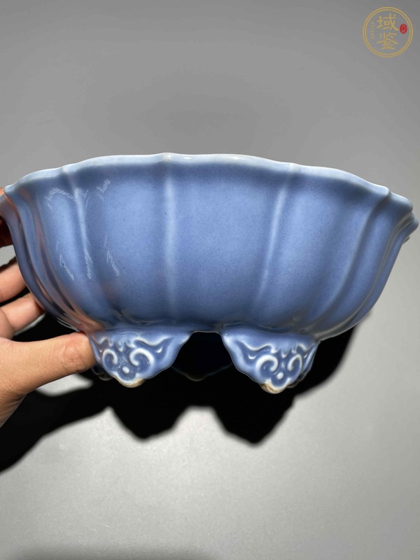 古玩陶瓷天藍(lán)釉花口洗真品鑒賞圖