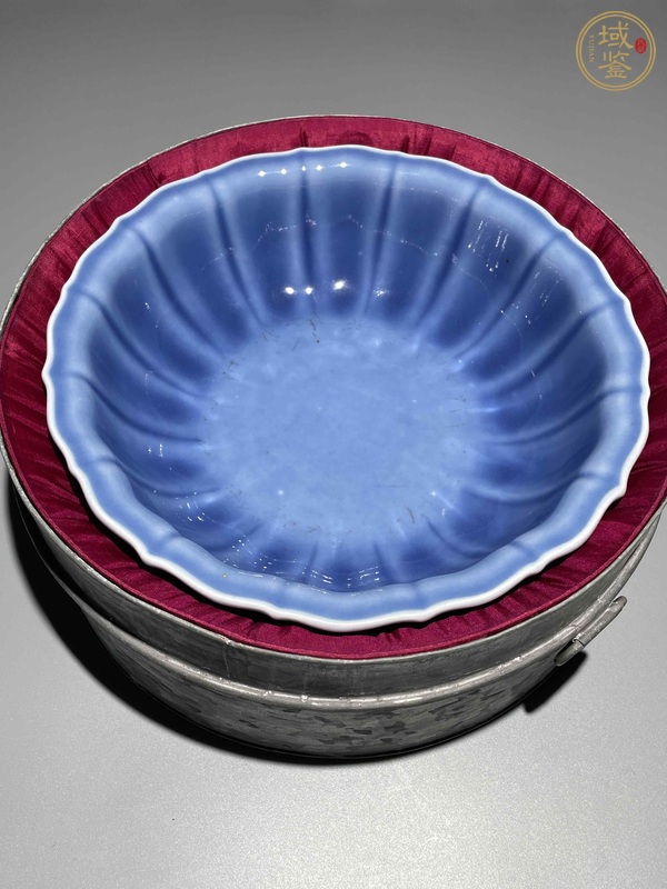 古玩陶瓷天藍(lán)釉花口洗真品鑒賞圖