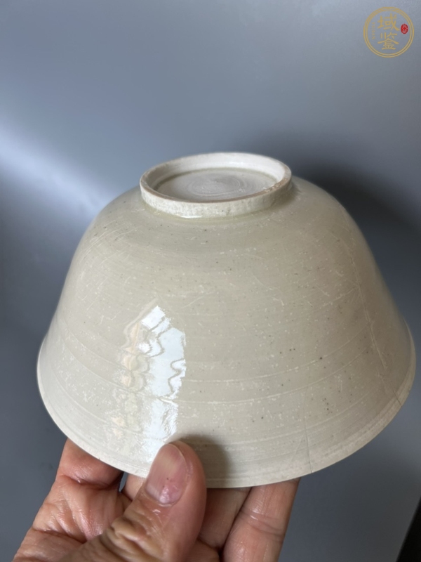 古玩陶瓷南定刻萱草紋碗真品鑒賞圖