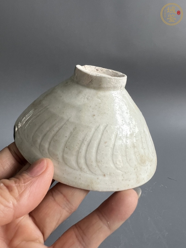 古玩陶瓷青白釉刻劃花斗笠盞真品鑒賞圖