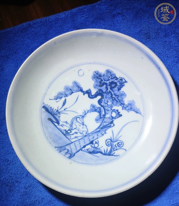 古玩陶瓷青花松鹿圖盤真品鑒賞圖
