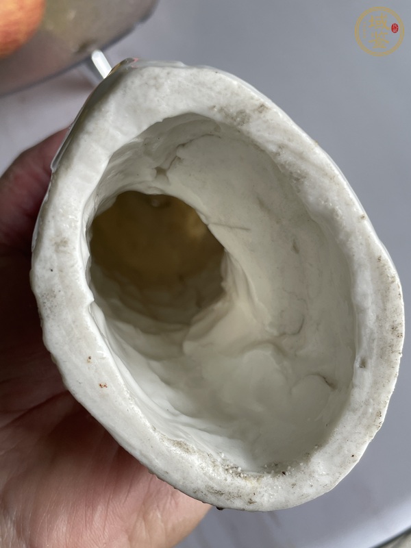 古玩陶瓷德化窯觀音塑像真品鑒賞圖