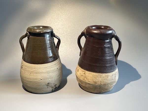 古玩轉賣醬釉雙耳瓶拍賣，當前價格0元