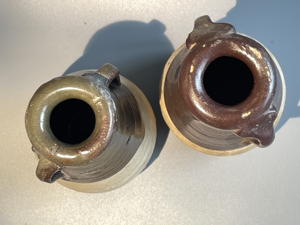 古玩陶瓷醬釉雙耳瓶拍賣，當前價格210元