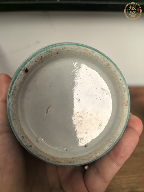 古玩陶瓷民國松石綠地堆白罐真品鑒賞圖