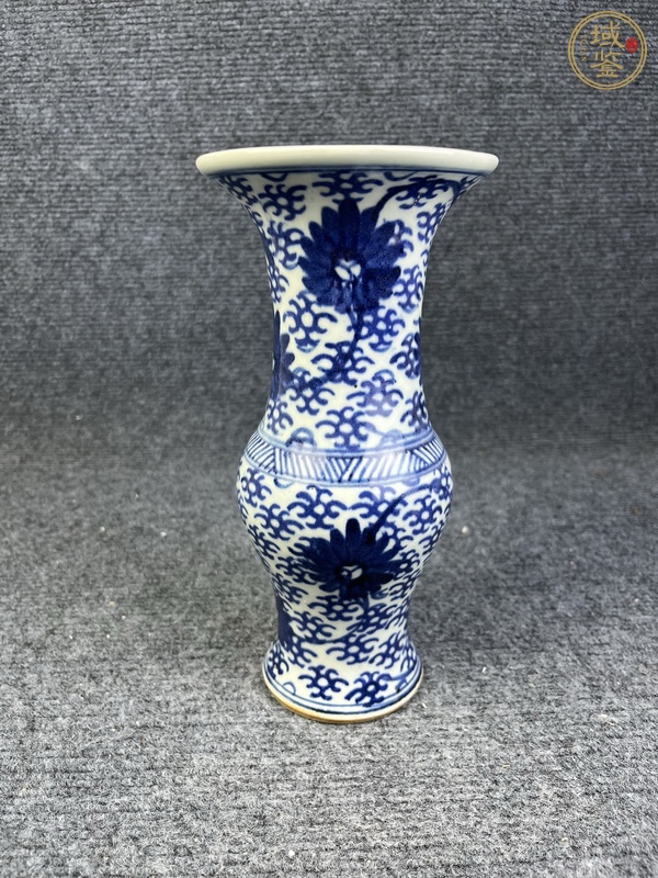 古玩青花纏枝蓮小號(hào)鳳尾尊真品鑒賞圖