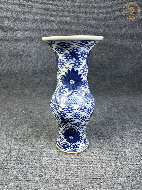 古玩陶瓷青花纏枝蓮小號(hào)鳳尾尊真品鑒賞圖